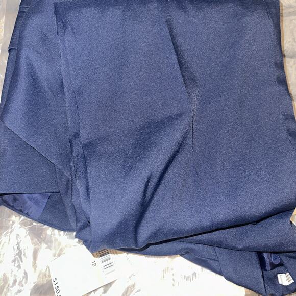 Calvin Klein Boys Size 12 2-Piece Suit - Picture 3 of 3